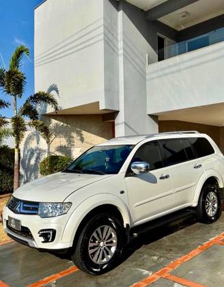 MITSUBISHI PAJERO DAKAR 3.2 HPE 4X4 7 LUGARES 16V TURBO INTERCOOLER DIESEL 4P AUTOMÁTICO